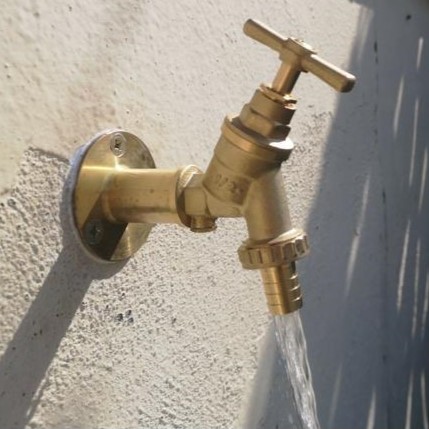 brass outside tap
